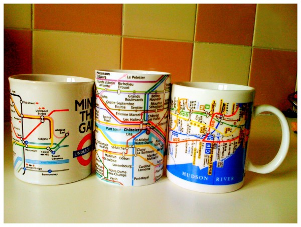 Koffiemok met metroplattegrond