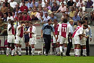 Drinkpauze tijdens Ajax-FC Utrecht