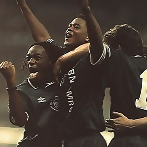 Musampa, Kluivert en Litmanen vieren feest: de 0-2 is gevallen, de wedstrijd Real Madrid-Ajax is beslist