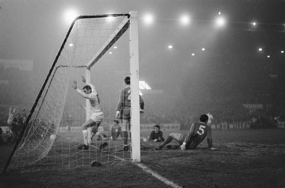 Ajax-Liverpool 1966 - foto Jack de Nijs (ANeFo)